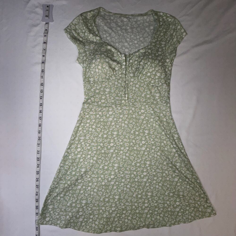 NO Boundaries Womens/Jrs Green Floral Sun Dress - Size Small 4